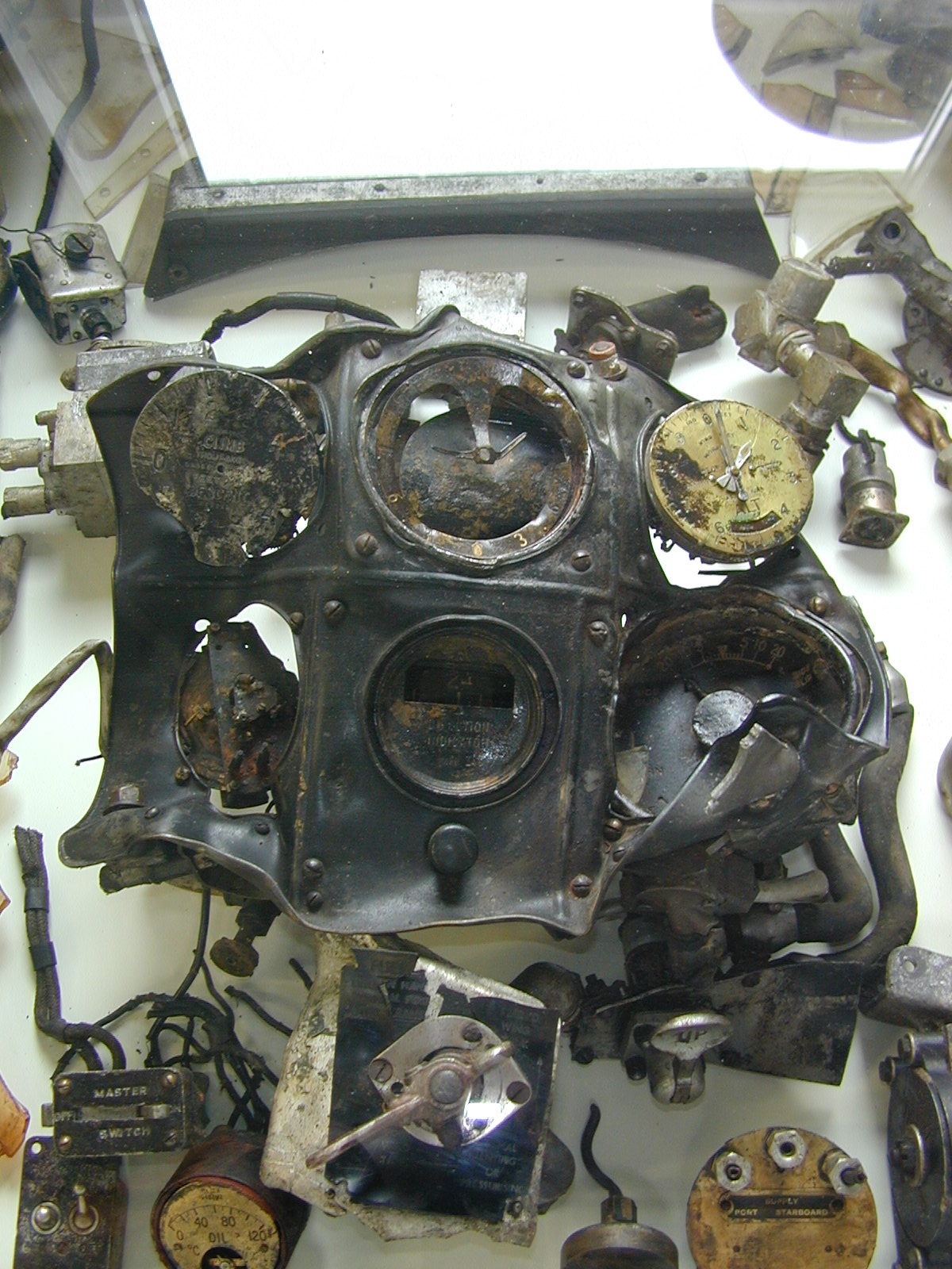 Nr. 13. Spitfire parts Harvey Cockpit ACM 008